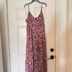 Floral Pink Pleated Maxi Dress